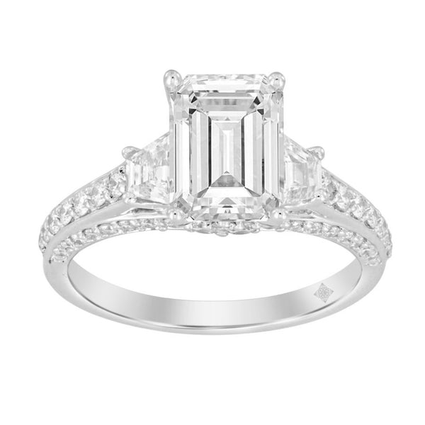 LADIES RING 3CT ROUND/EMERALD/TRAPEZOID DIAMOND 14K WHITE GOLD (CENTER STONE EMERALD DIAMOND 2CT )