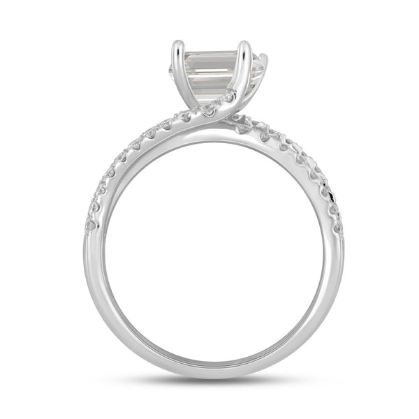 LADIES RING 2CT ROUND/EMERALD DIAMOND 14K WHITE GOLD (CENTER STONE EMERALD DIAMOND 1 1/2CT )