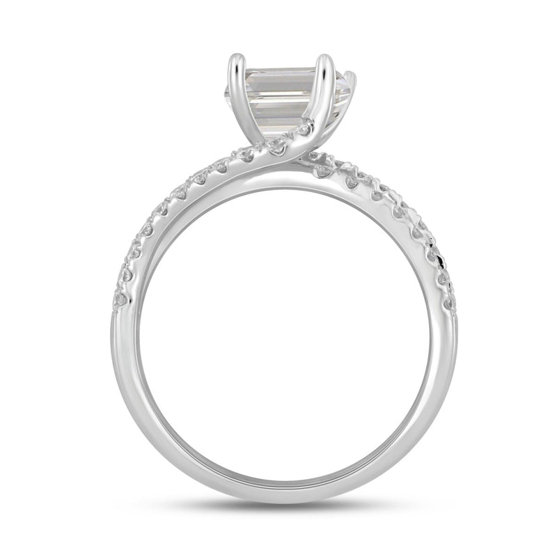 LADIES RING 2CT ROUND/EMERALD DIAMOND 14K WHITE GOLD (CENTER STONE EMERALD DIAMOND 1 1/2CT )