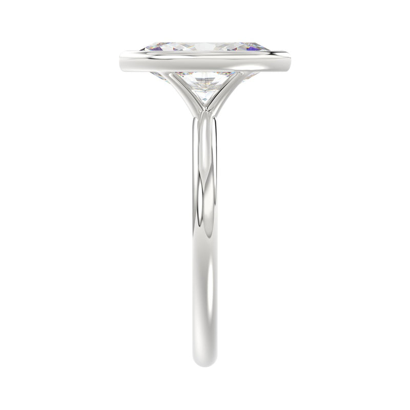 LADIES SOLITAIRE RING 2CT MARQUISE DIAMOND 14K WHITE GOLD (CENTER STONE MARQUISE DIAMOND 2CT )