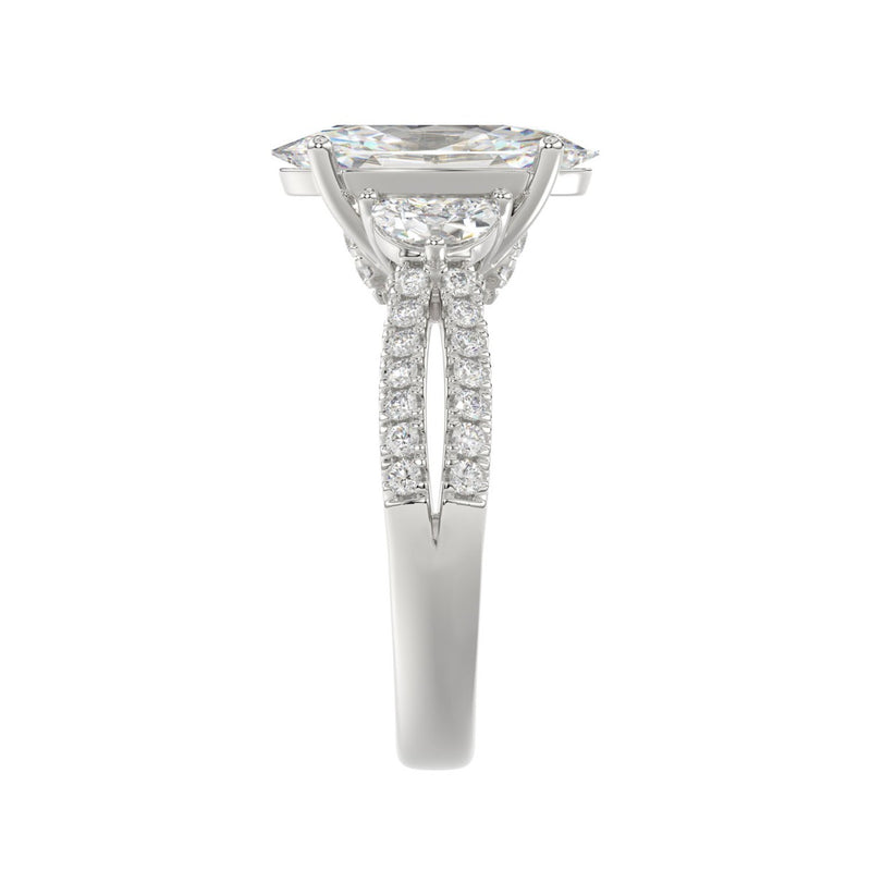 21K PLATINUM LADIES RING WITH 3.00CT ROUND/OVAL/HALF MOON/BAGUETTE DIAMONDS (CENTER STONE OVAL DIAMOND 2CT)